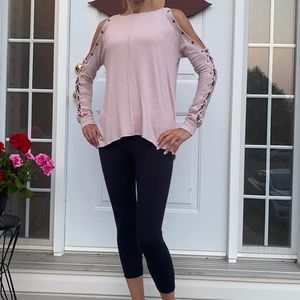 XS light pink American eagle tied sweater.